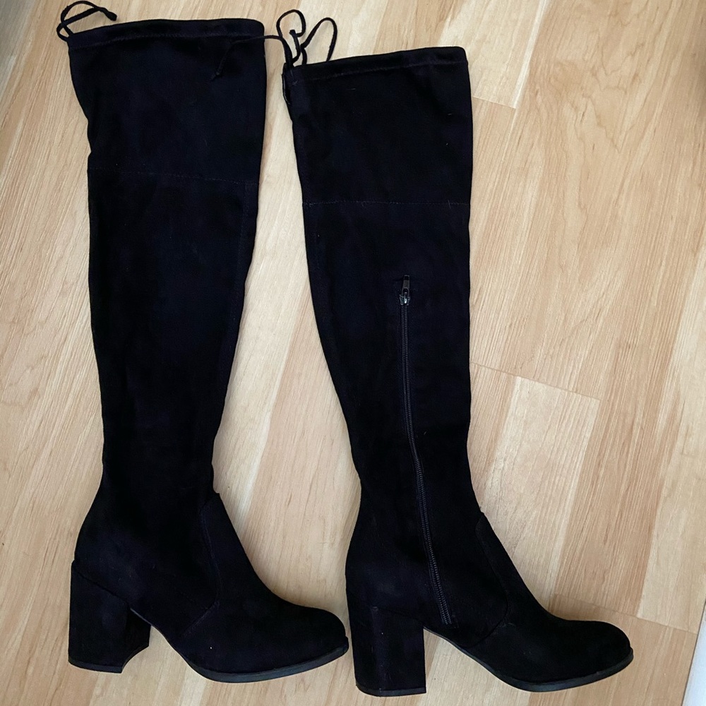 Black suede boots